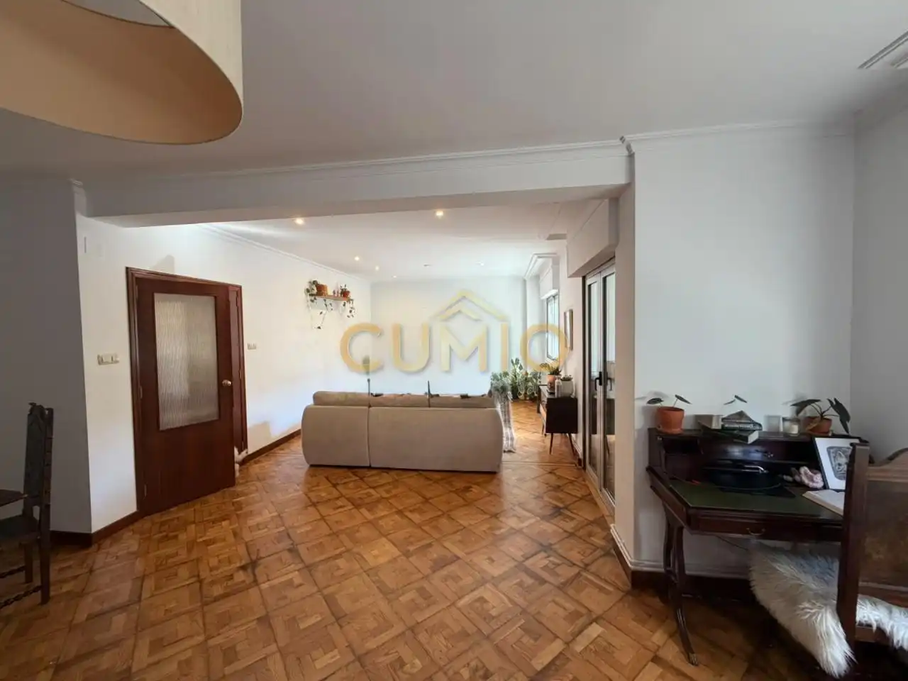 Sala de estar de Piso en venta en Vigo  con Calefacción, Parquet y Terraza