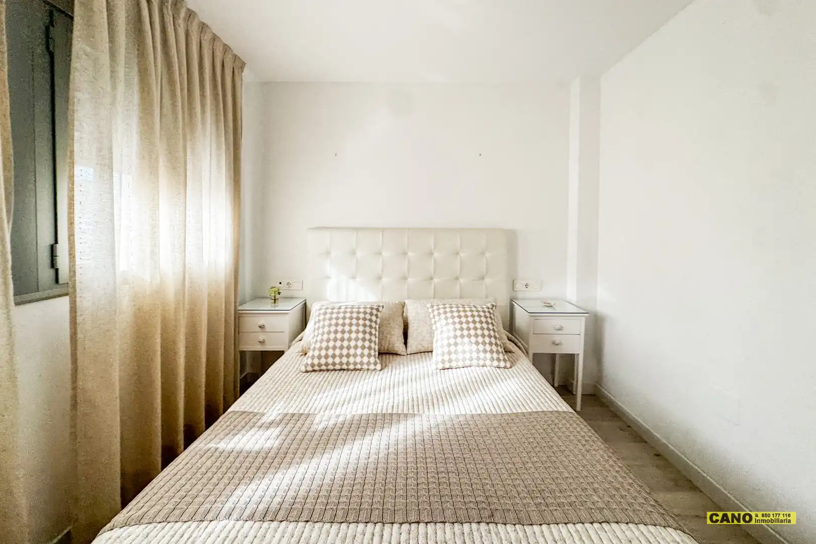 Habitación de Piso en venta en Almería con Aire acondicionado, Calefacción y Terraza