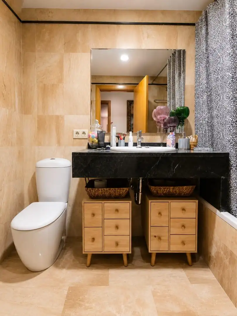 Bathroom of Flat for sale in  Palma de Mallorca  with Air Conditioner, Heating and Terrace