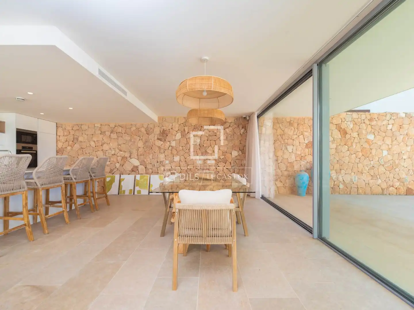 Menjador de Casa o xalet en venda en Sant Josep de sa Talaia amb Aire condicionat, Calefacció i Jardí privat