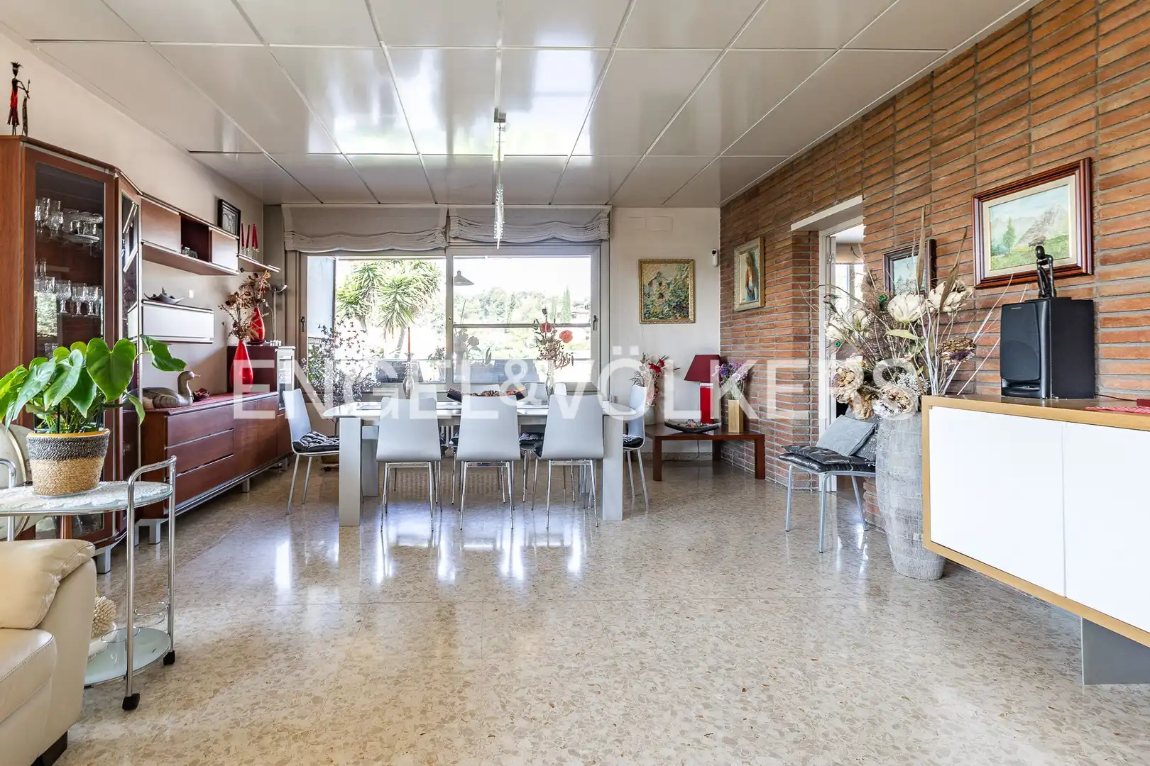 Comedor de Casa o chalet en venta en Canovelles con Aire acondicionado, Calefacción y Jardín privado