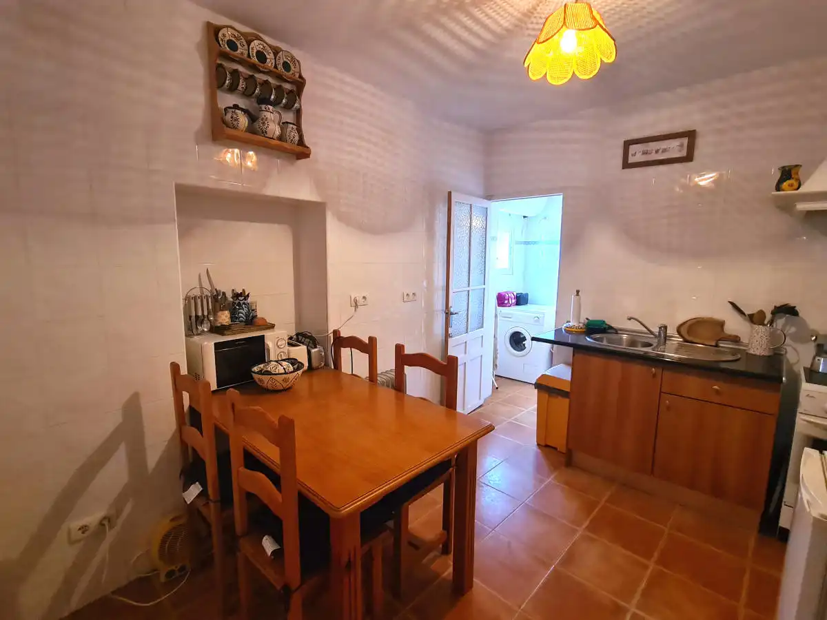Cuina de Casa o xalet en venda en Cómpeta amb Terrassa i Moblat