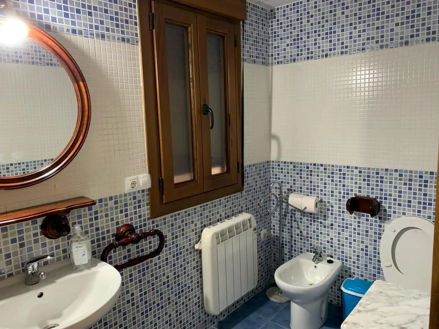 Badezimmer von Wohnung zum Verkauf in Atienza mit Heizung und Möbliert