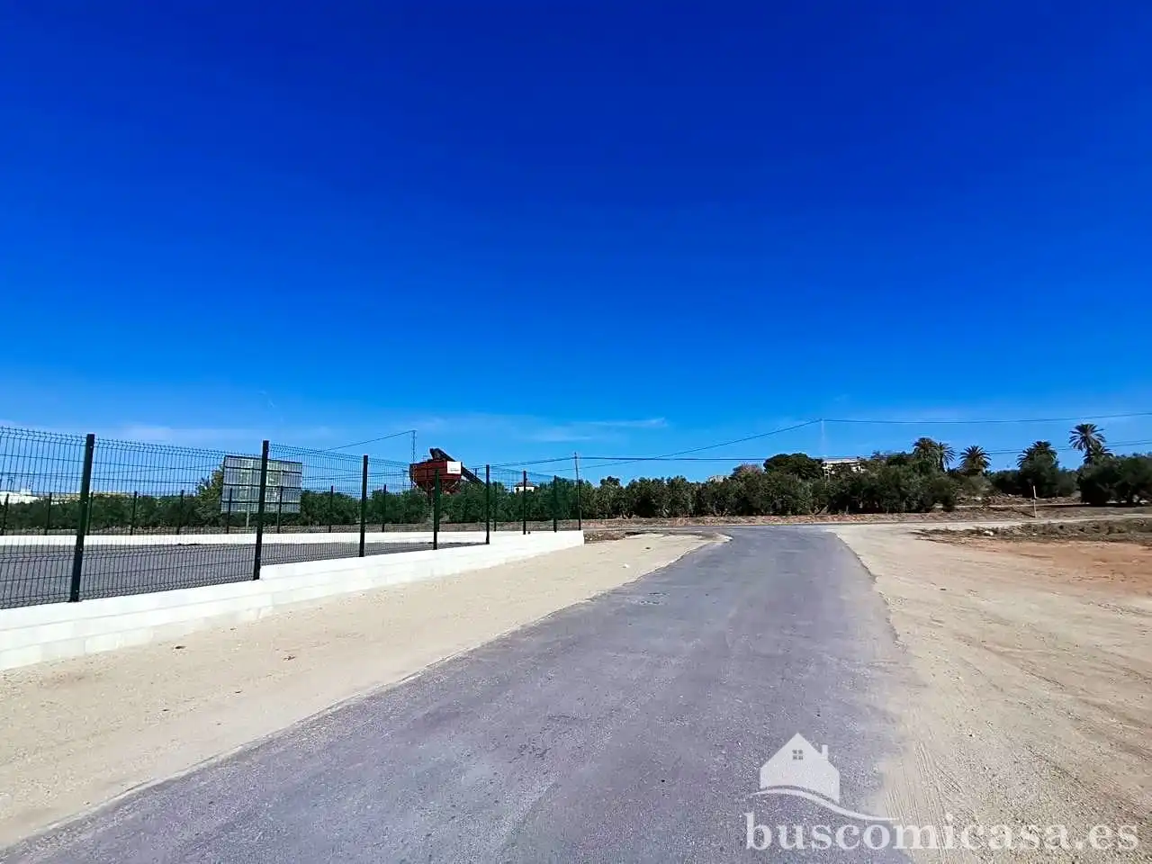 Außenansicht von Garage zur Miete in Linares