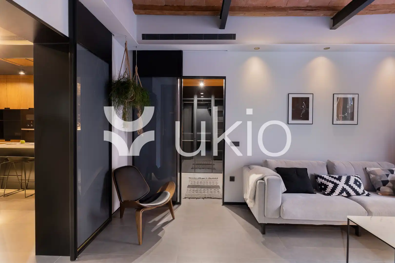 Sala de estar de Apartamento de alquiler en Barcelona con Aire acondicionado, Calefacción y Amueblado