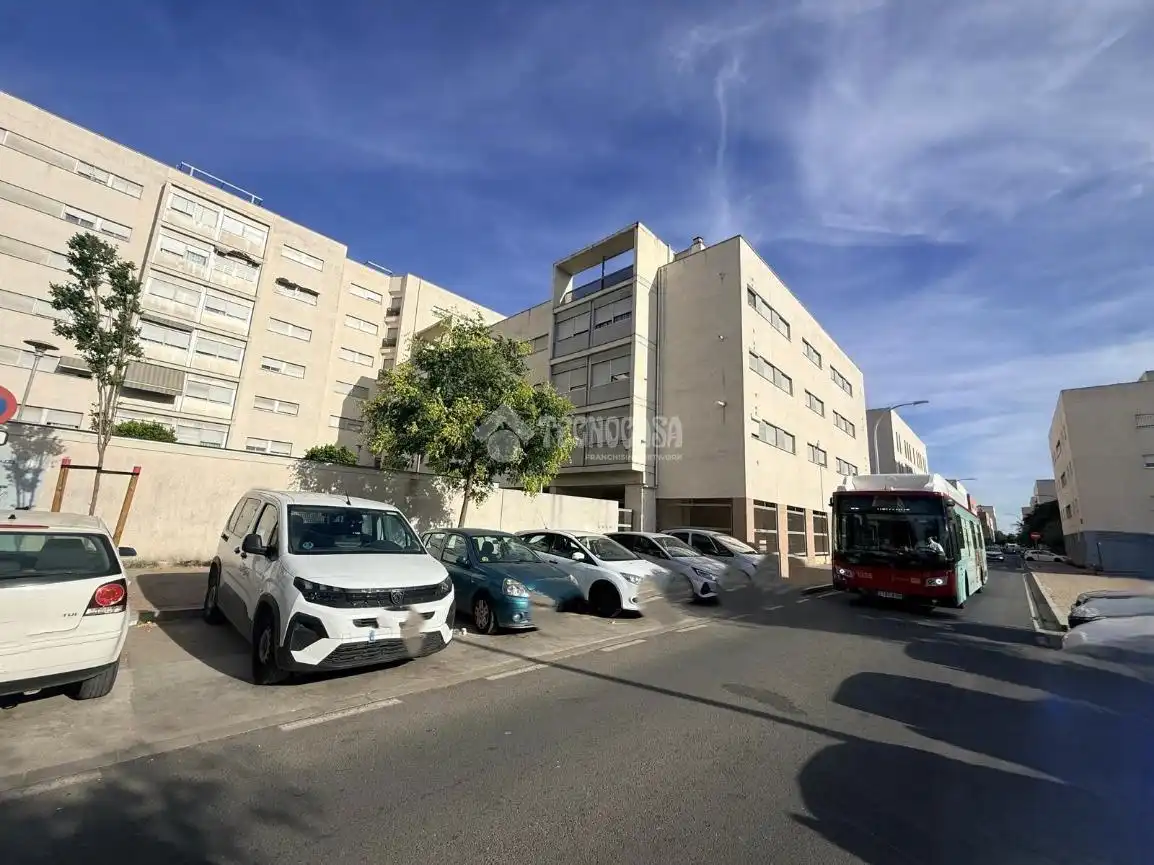 Vista exterior de Piso en venta en Sevilla con Aire acondicionado