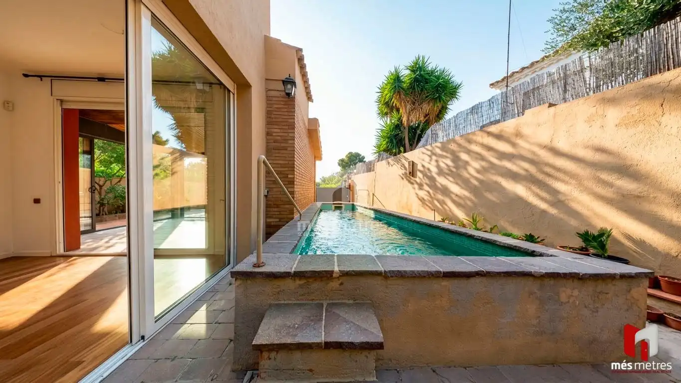 Piscina de Casa o chalet de alquiler en El Masnou con Calefacción, Jardín privado y Trastero