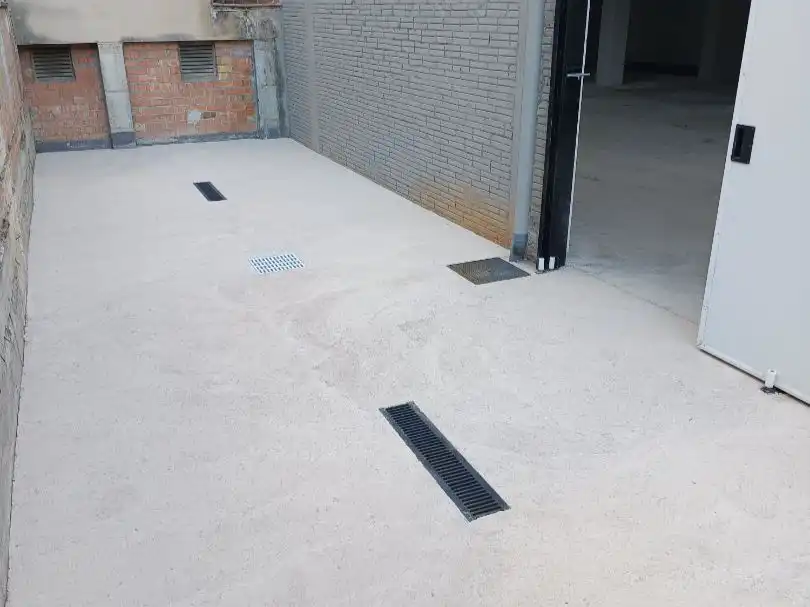 Gewerbefläche zur Miete in Comte Oliba 35, imagen 6