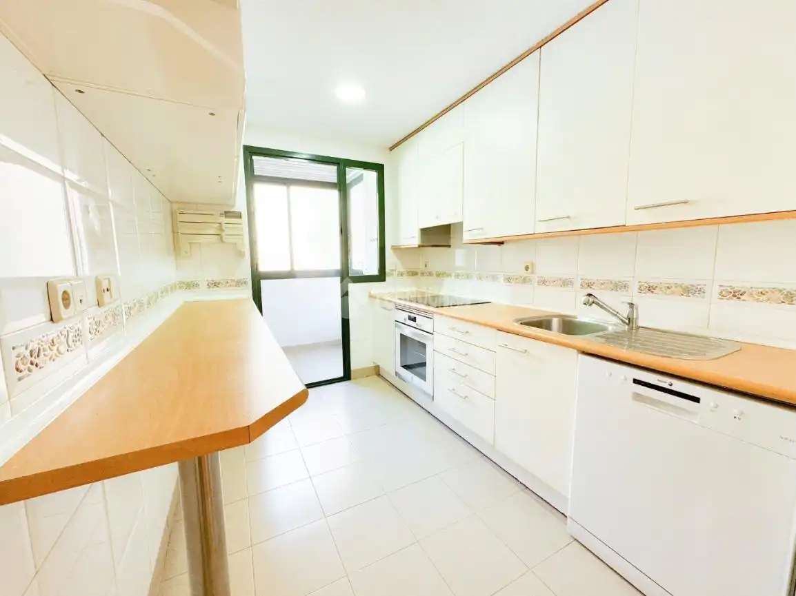 Flat with pool for sale in Barajas, imagen 6