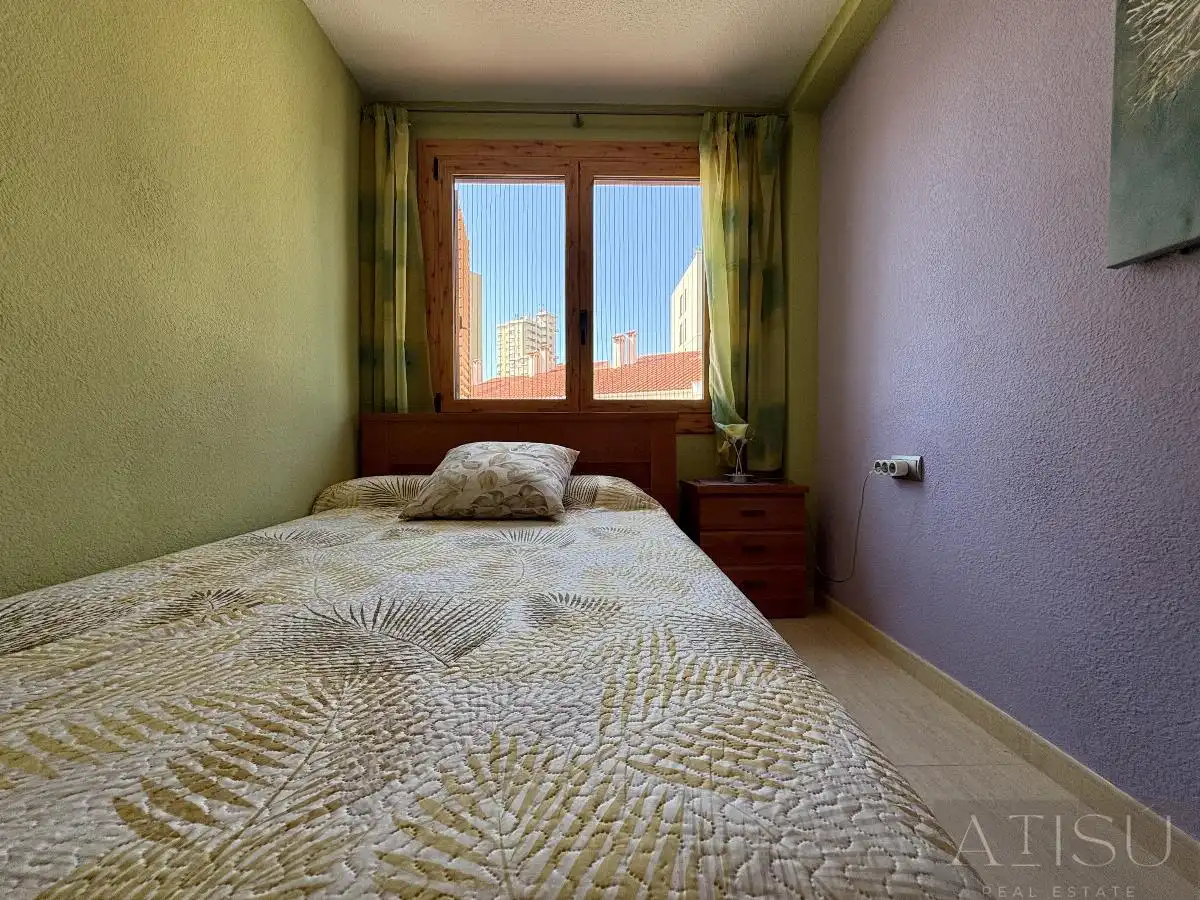 Schlafzimmer von Einfamilien-Reihenhaus zur Miete in El Campello mit Klimaanlage, Heizung und Abstellraum