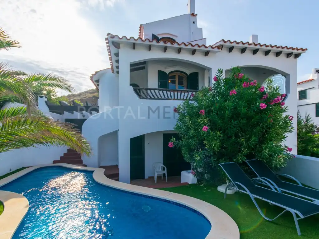 Vista exterior de Casa o xalet en venda en Es Mercadal amb Terrassa i Piscina