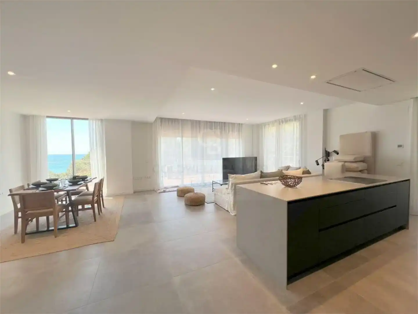 Wohnzimmer von Wohnung zur Miete in Salou mit Klimaanlage, Schwimmbad und Balkon