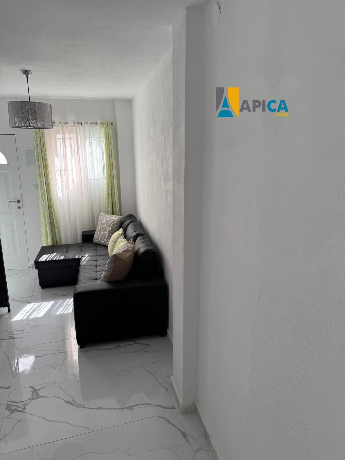 Sala de estar de Casa adosada en venta en Algeciras con Amueblado