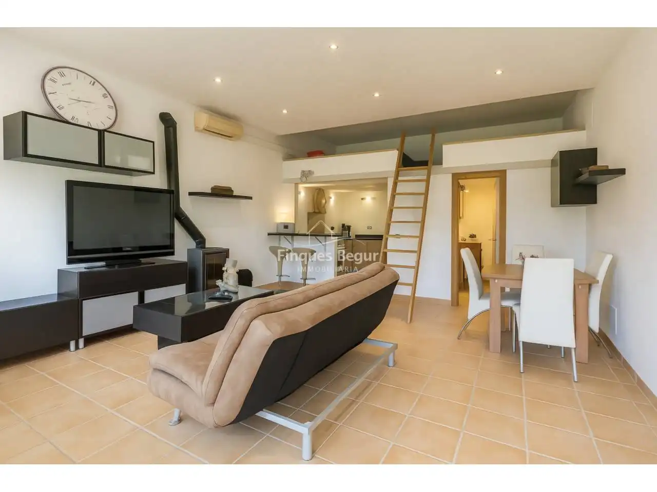 Detached house with pool for sale in Calle Joaquim Ruyra, imagen 21