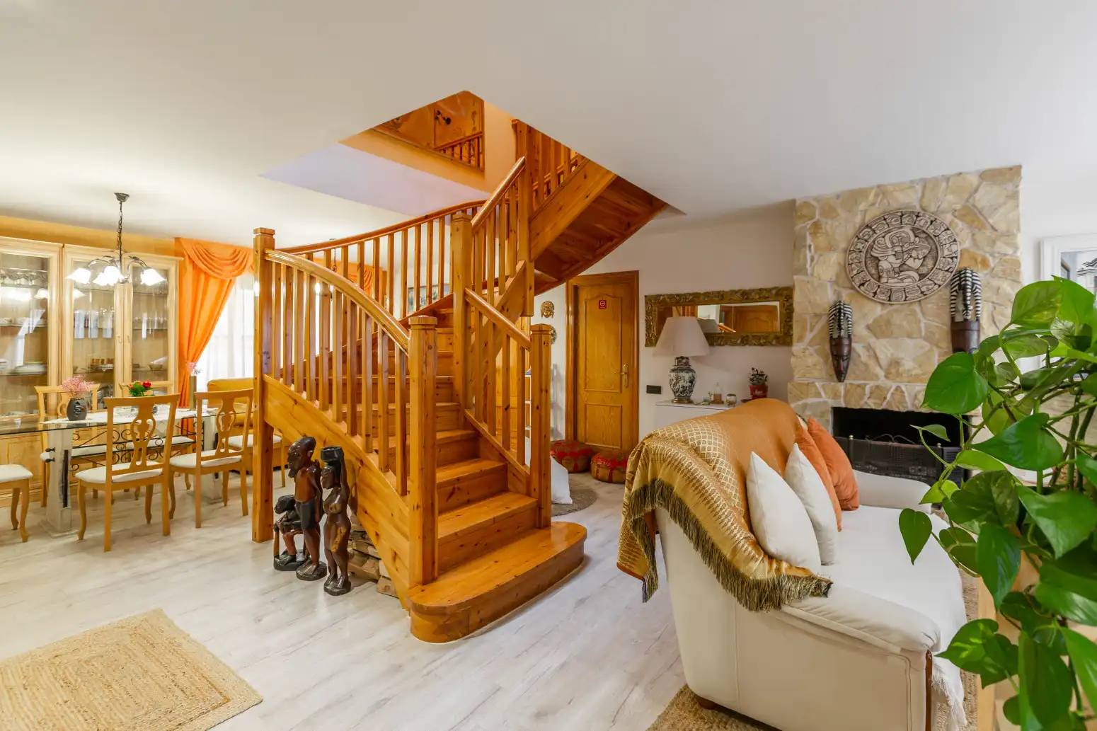 Casa adosada en venta en Valle de Elorz / Elortzibar con Calefacción, Parquet y Terraza