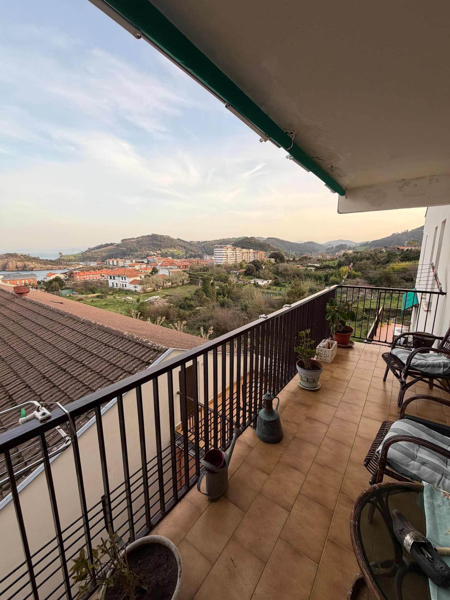 Außenansicht von Wohnung zum Verkauf in Lekeitio mit Balkon