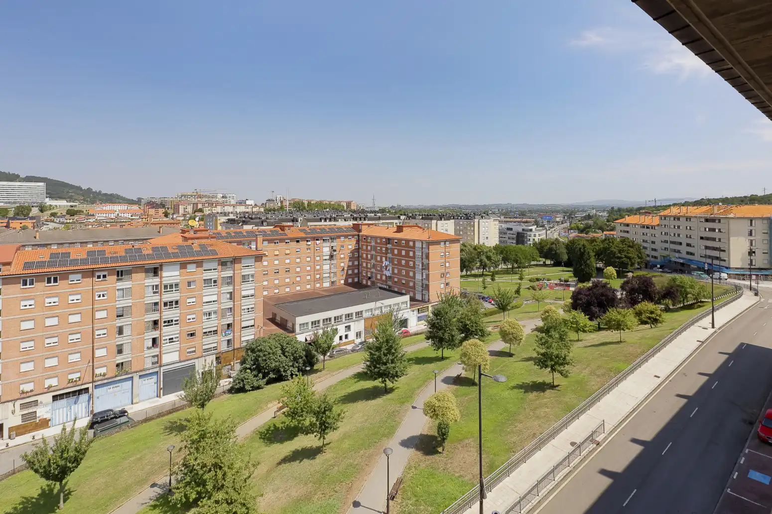 Vista exterior de Piso en venta en Oviedo  con Calefacción y Trastero