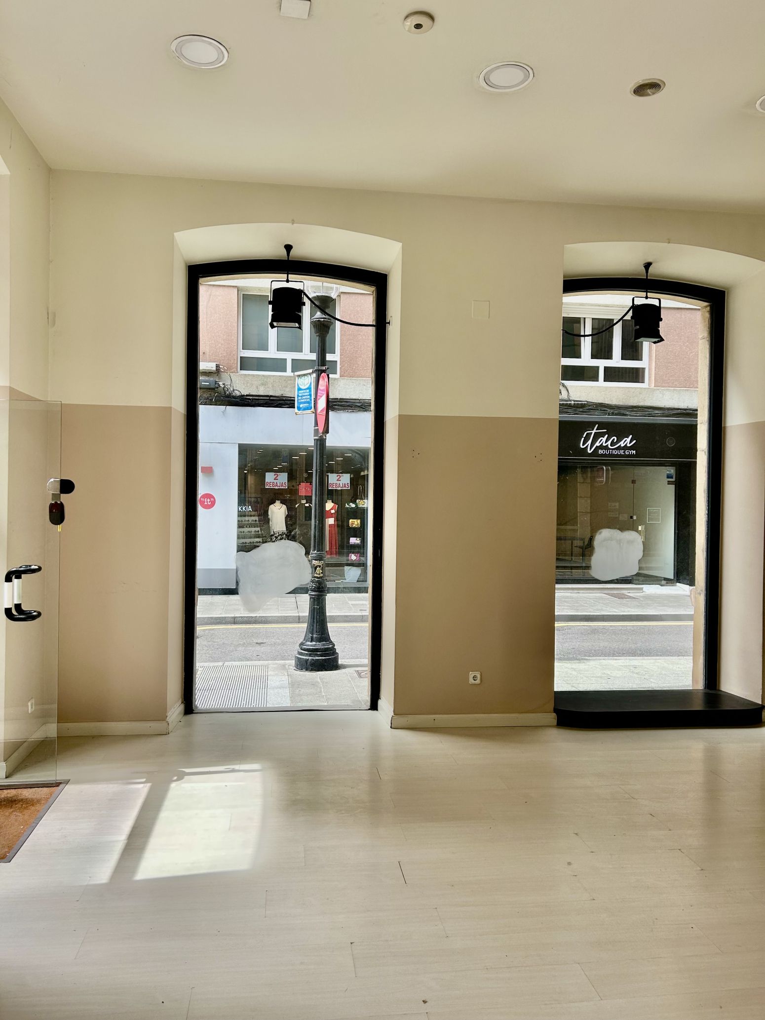 Local de alquiler en Gijón 