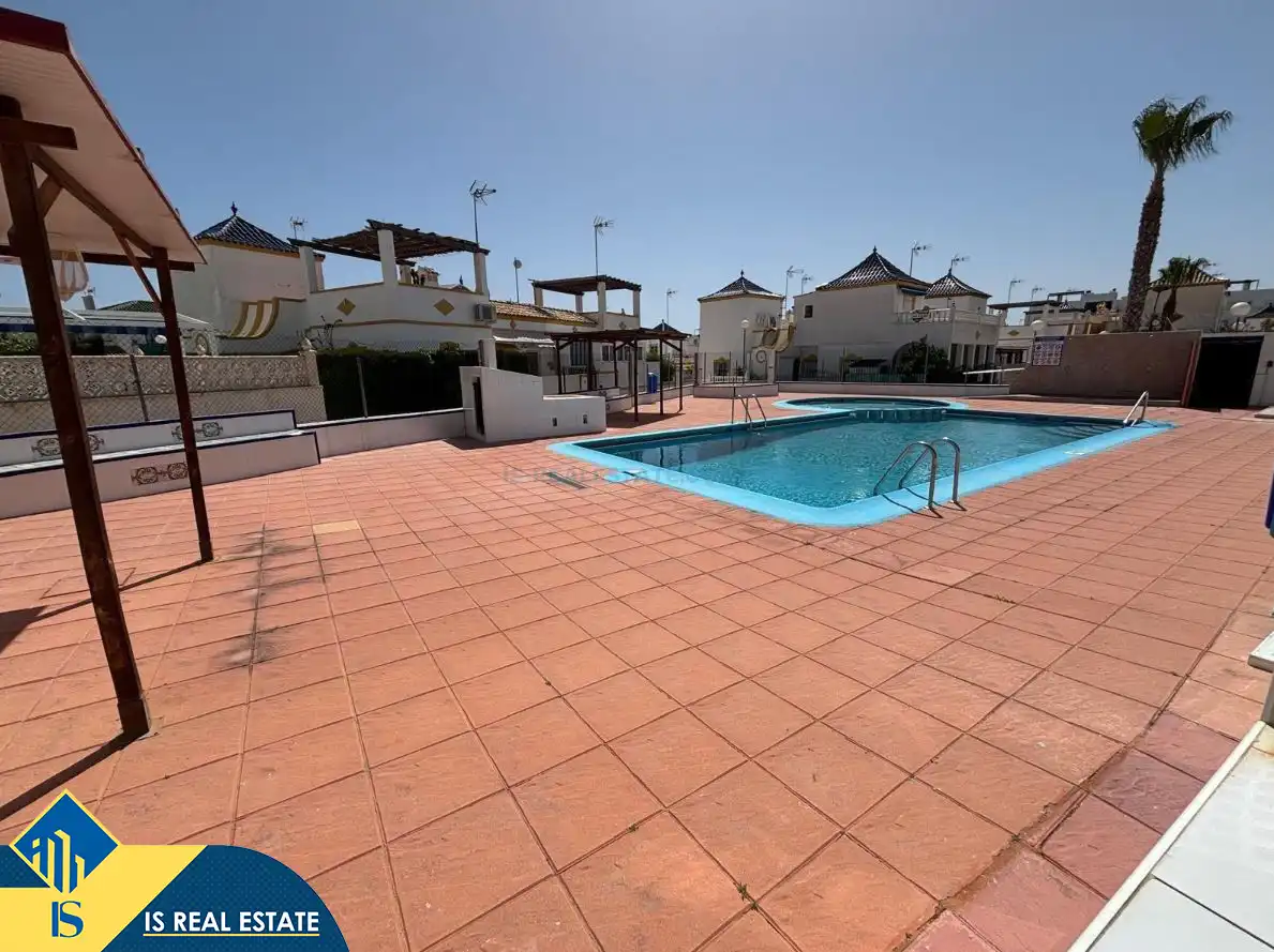 Casa con piscina en venta en Los Balcones - Los Altos, imagen 37