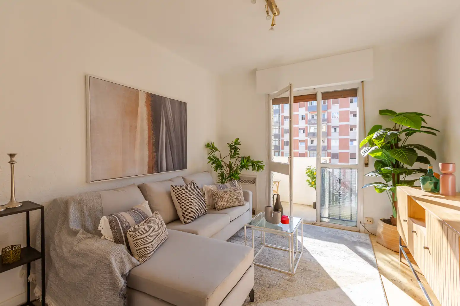 Wohnzimmer von Wohnung zum Verkauf in  Pamplona / Iruña mit Heizung und Balkon