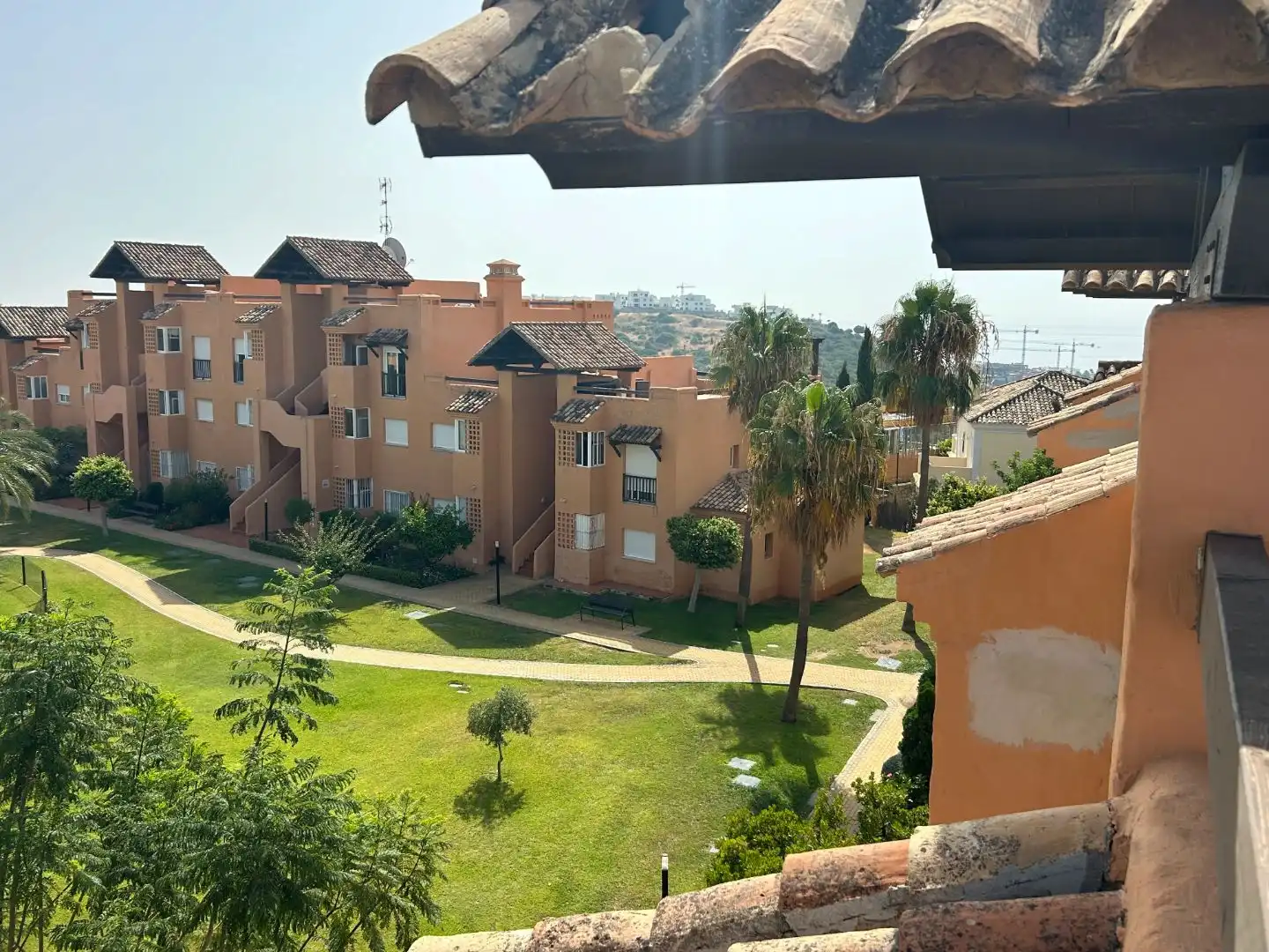 Vista exterior de Pis en venda en Casares amb Aire condicionat i Terrassa