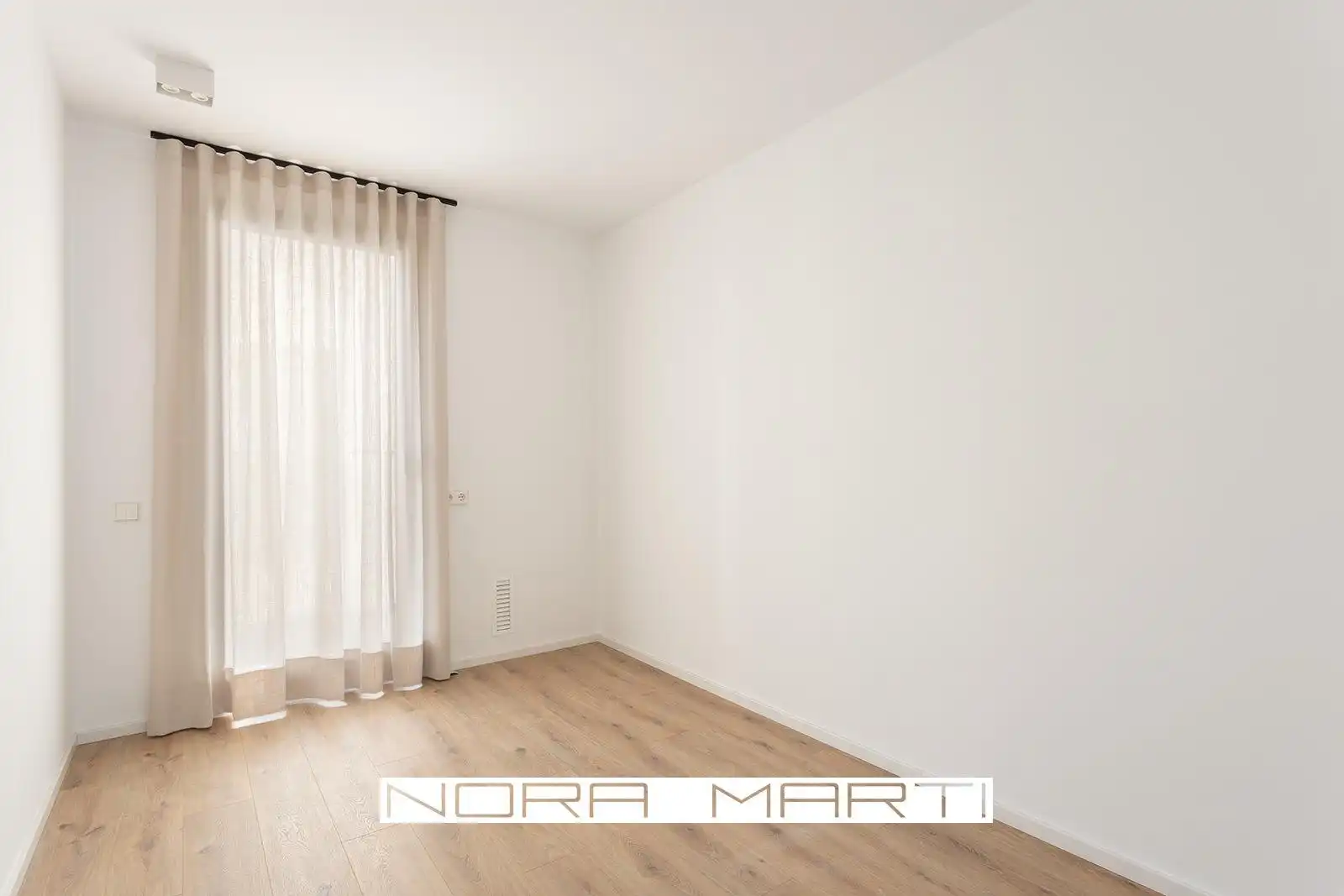 Habitación de Casa o chalet de alquiler en Barcelona con Calefacción, Parquet y Terraza