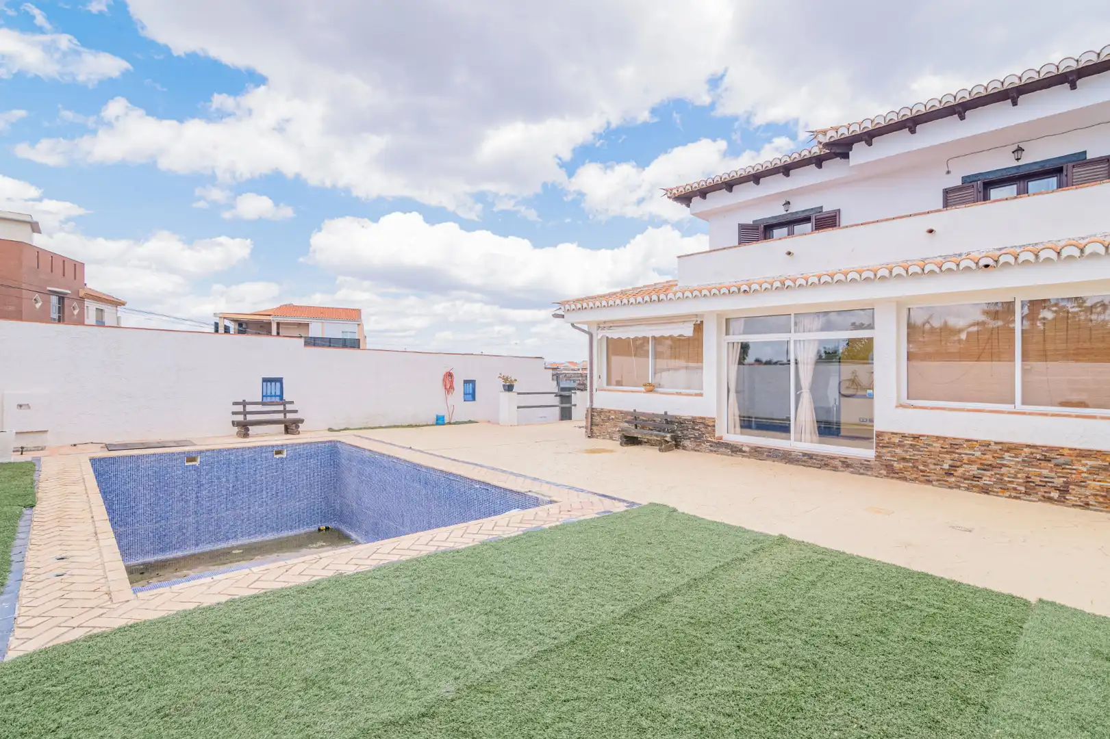 Piscina de Casa o chalet de alquiler en Las Gabias con Aire acondicionado, Calefacción y Jardín privado