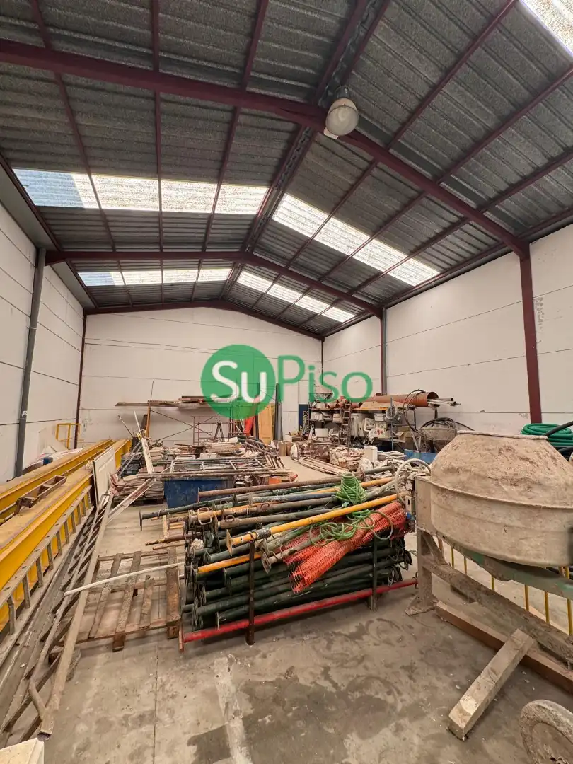Nau industrial en venda en Yeles