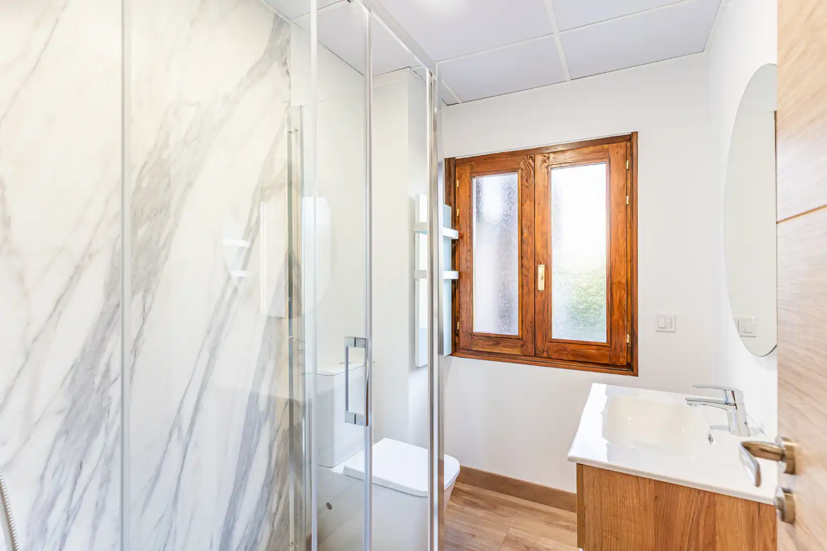 Bathroom of Houses for sale in Villanueva de la Cañada  with Air Conditioner, Heating and Private garden