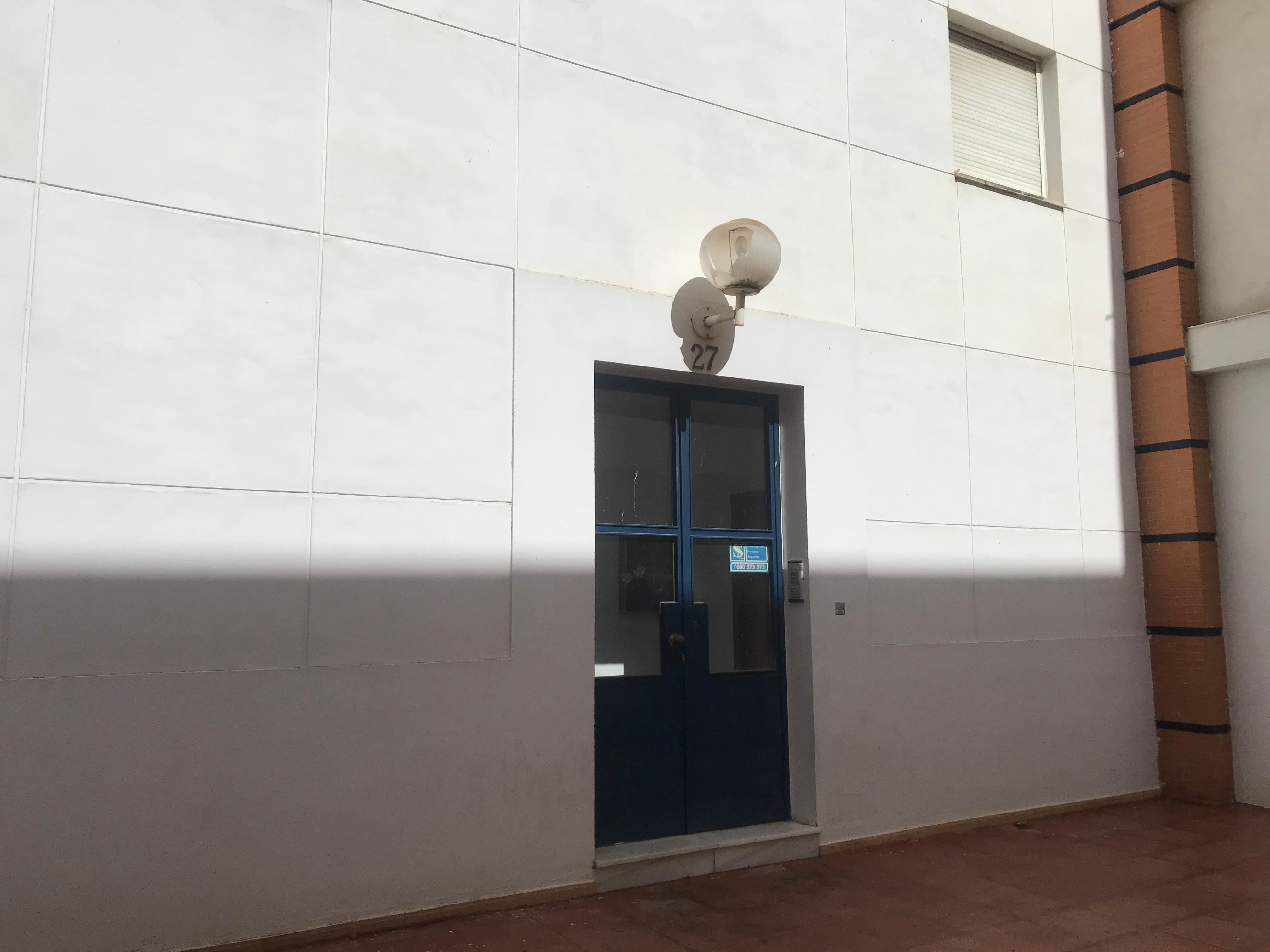 Exterior view of Office for sale in Dos Hermanas