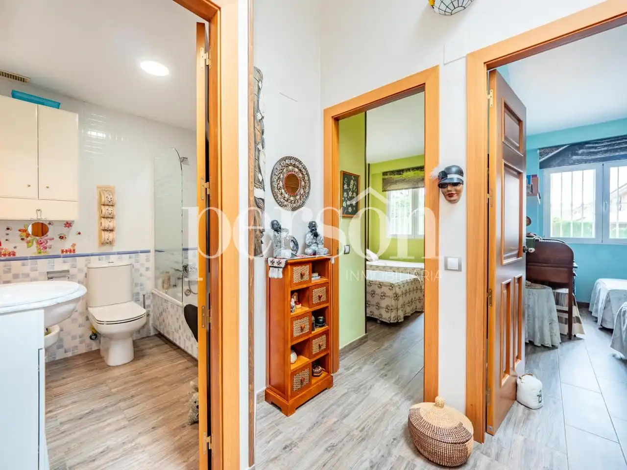 Habitación de Casa adosada en venta en Godella con Calefacción, Jardín privado y Terraza