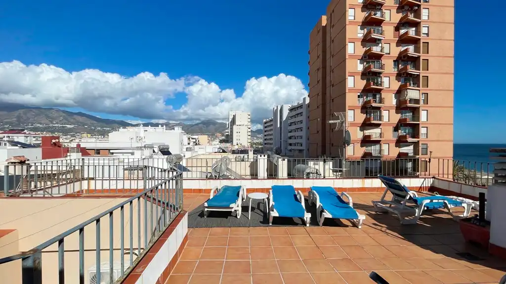 Exterior view of Attic for sale in Fuengirola  with Air Conditioner, Terrace and Oven