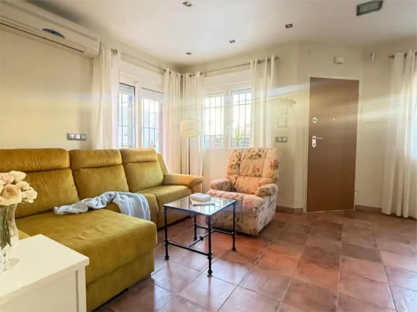 Living room of Flat for sale in Pilar de la Horadada  with Air Conditioner and Balcony