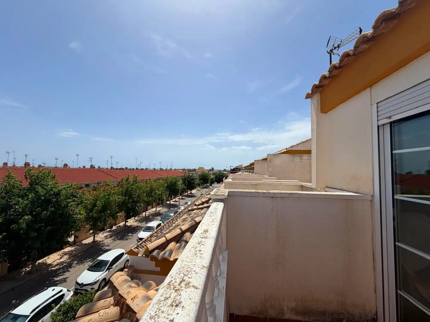 Vista exterior de Casa o xalet en venda en Los Alcázares amb Aire condicionat, Terrassa i Traster
