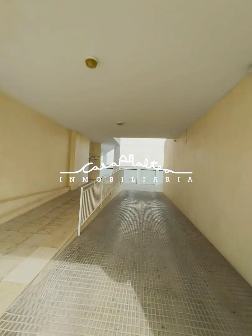 Vista exterior de Piso en venta en Altea con Aire acondicionado, Terraza y Balcón