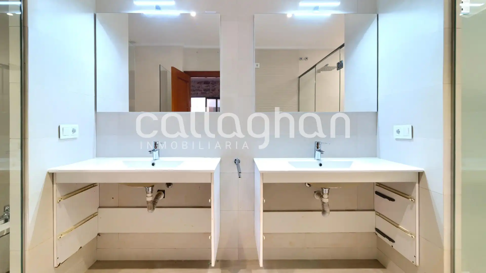 Bathroom of Detached homes for sale in Albal  with Heating, Terrace and Storage room