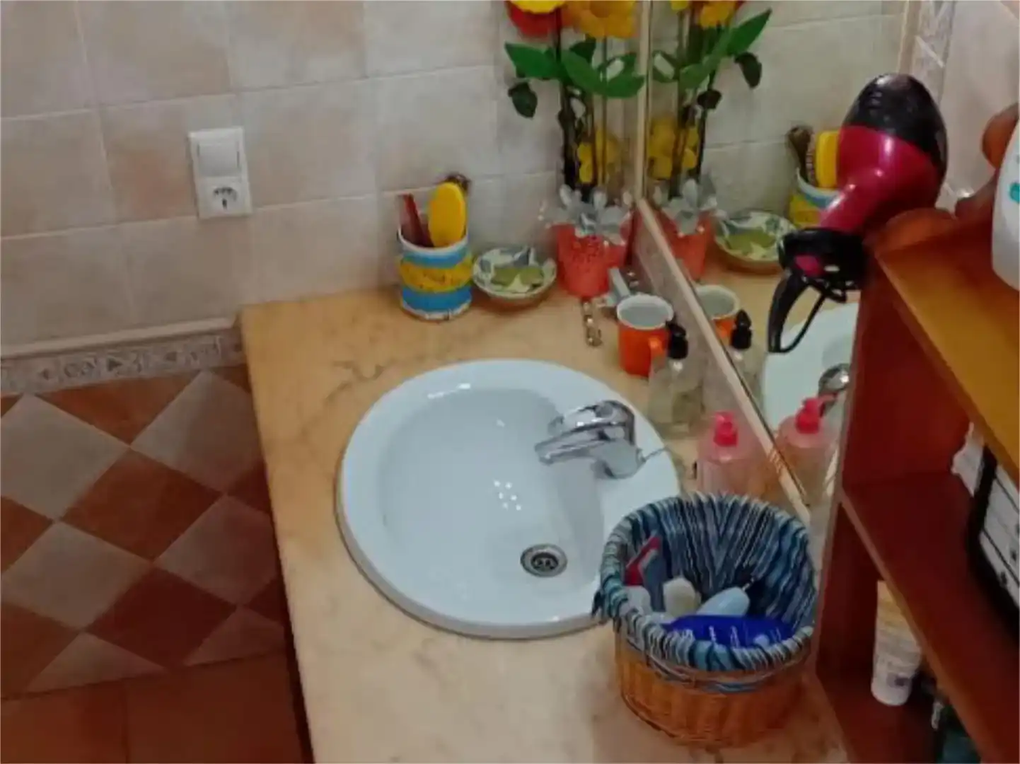 Bany de Casa adosada en venda en Bujalance amb Aire condicionat, Piscina i Balcó