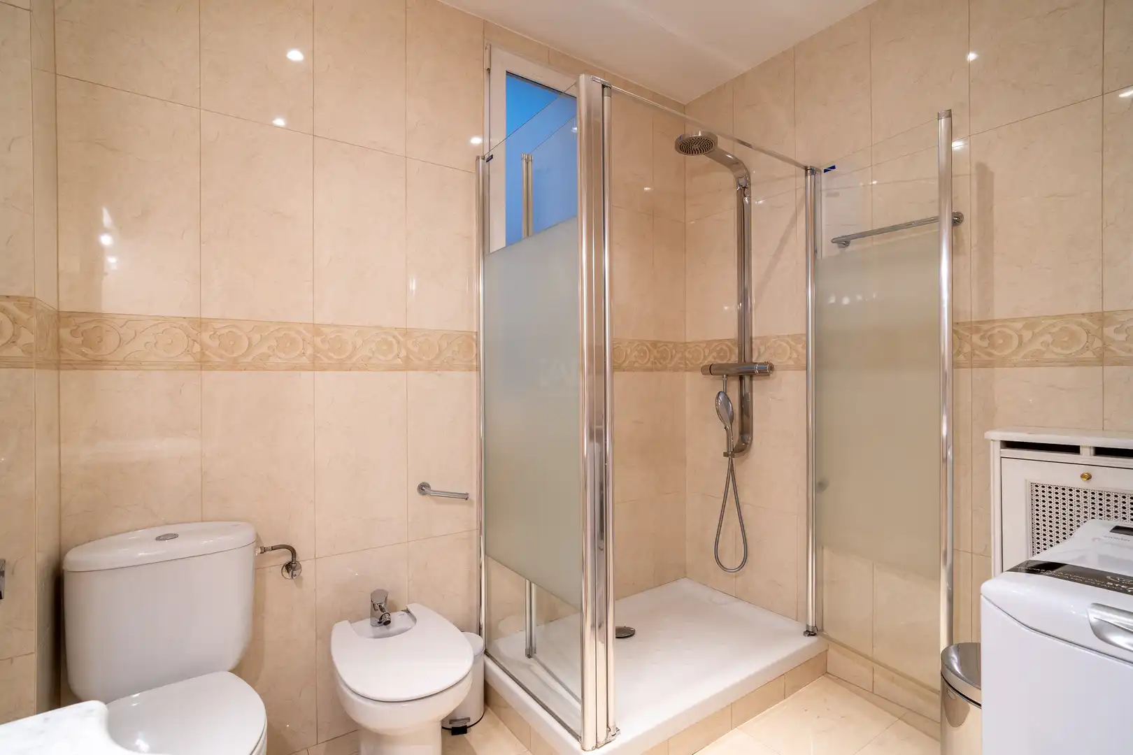 Baño de Piso en venta en Madrid con Calefacción y Terraza