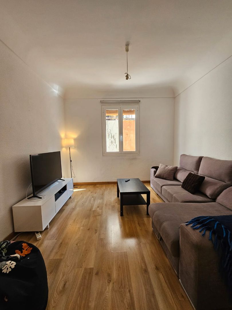 Sala d'estar de Pis en venda en  Madrid Capital