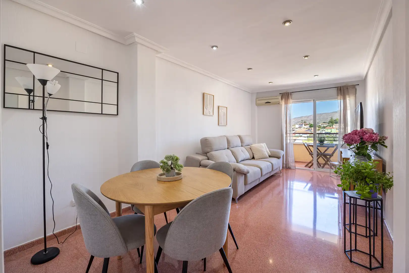 Living room of Flat for sale in Villajoyosa / La Vila Joiosa  with Furnished and Balcony
