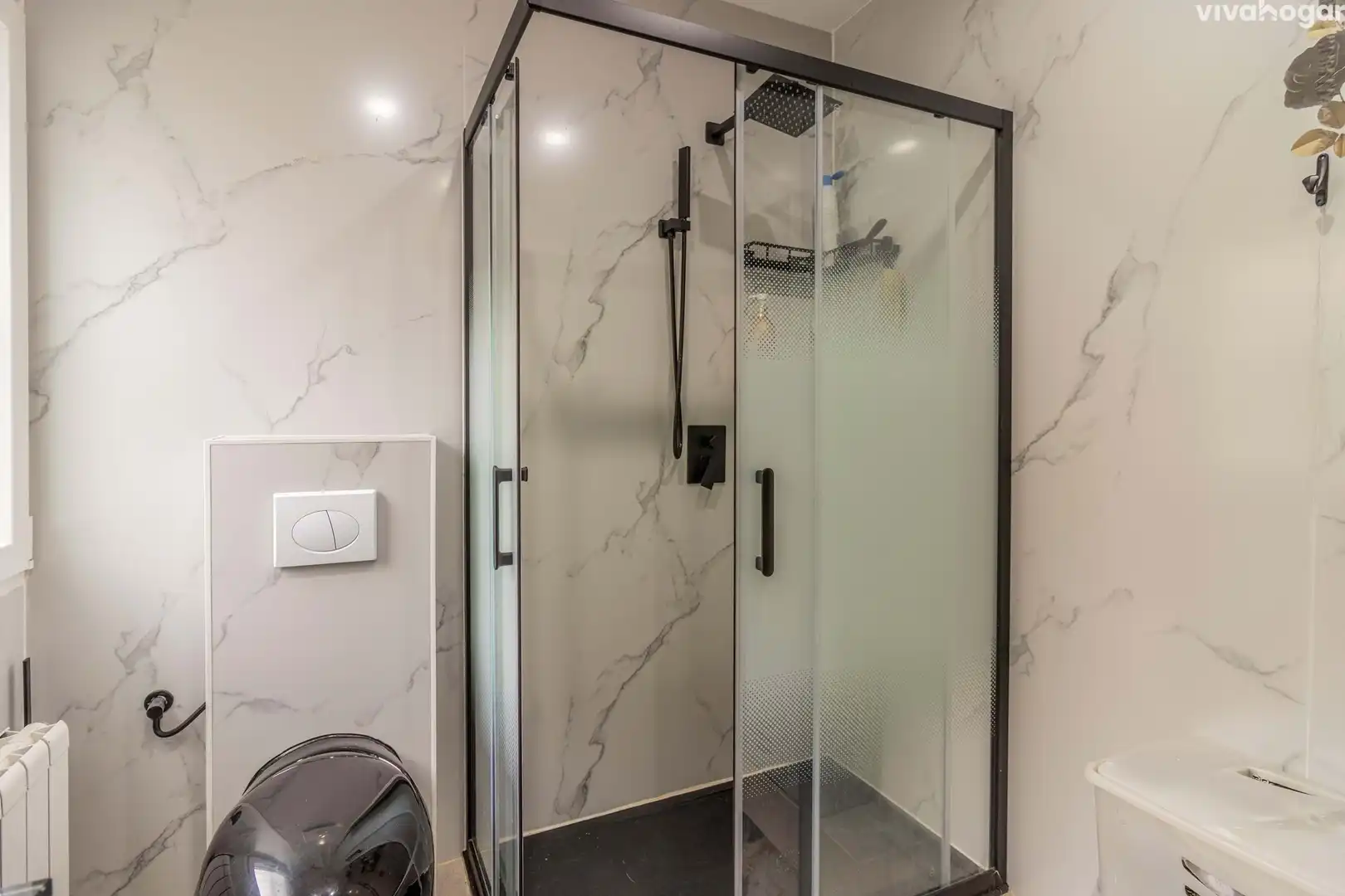 Baño de Piso en venta en Madrid con Terraza y Trastero
