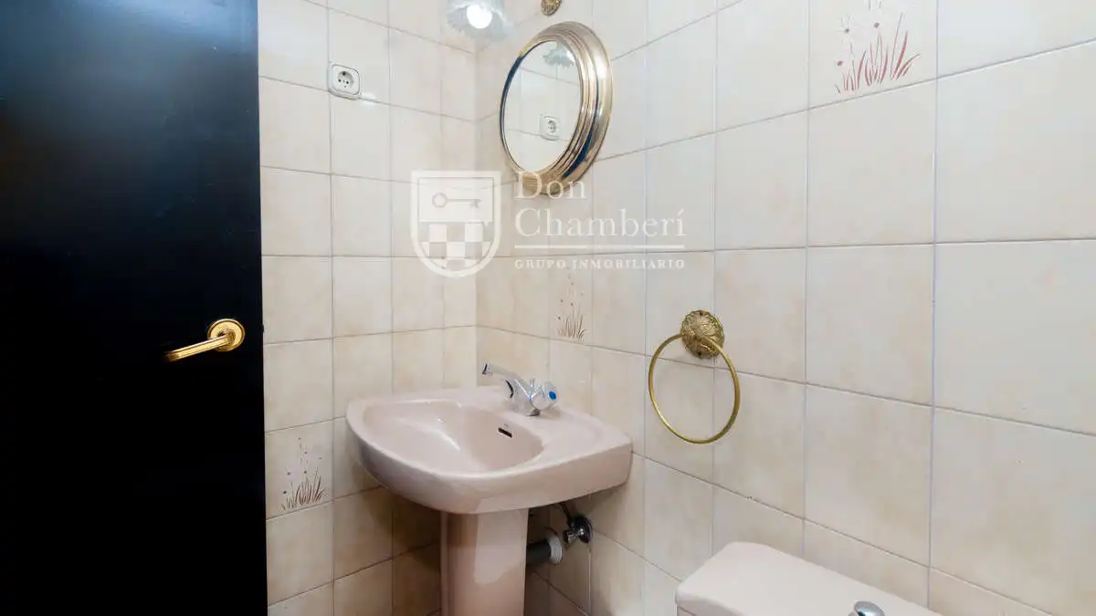 Bany de Dúplex de lloguer en Madrid amb Calefacció i Moblat