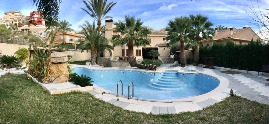 Chalet con piscina en venta en El Faro, imagen 13
