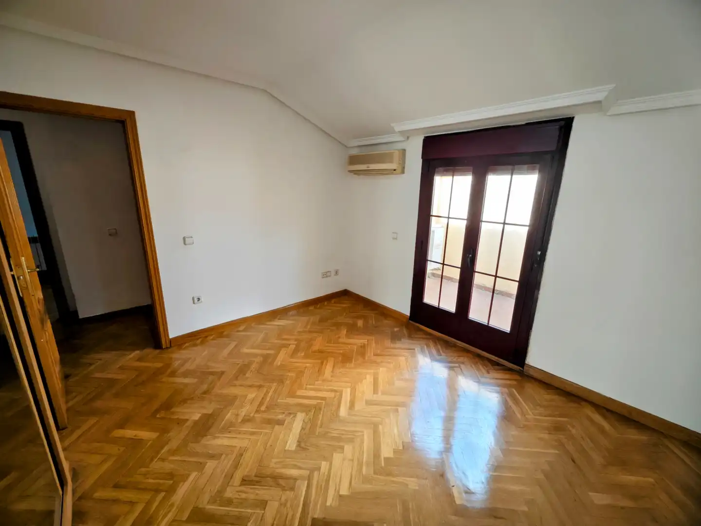 Schlafzimmer von Maisonette zum Verkauf in Arroyomolinos (Madrid) mit Klimaanlage, Heizung und Privatgarten