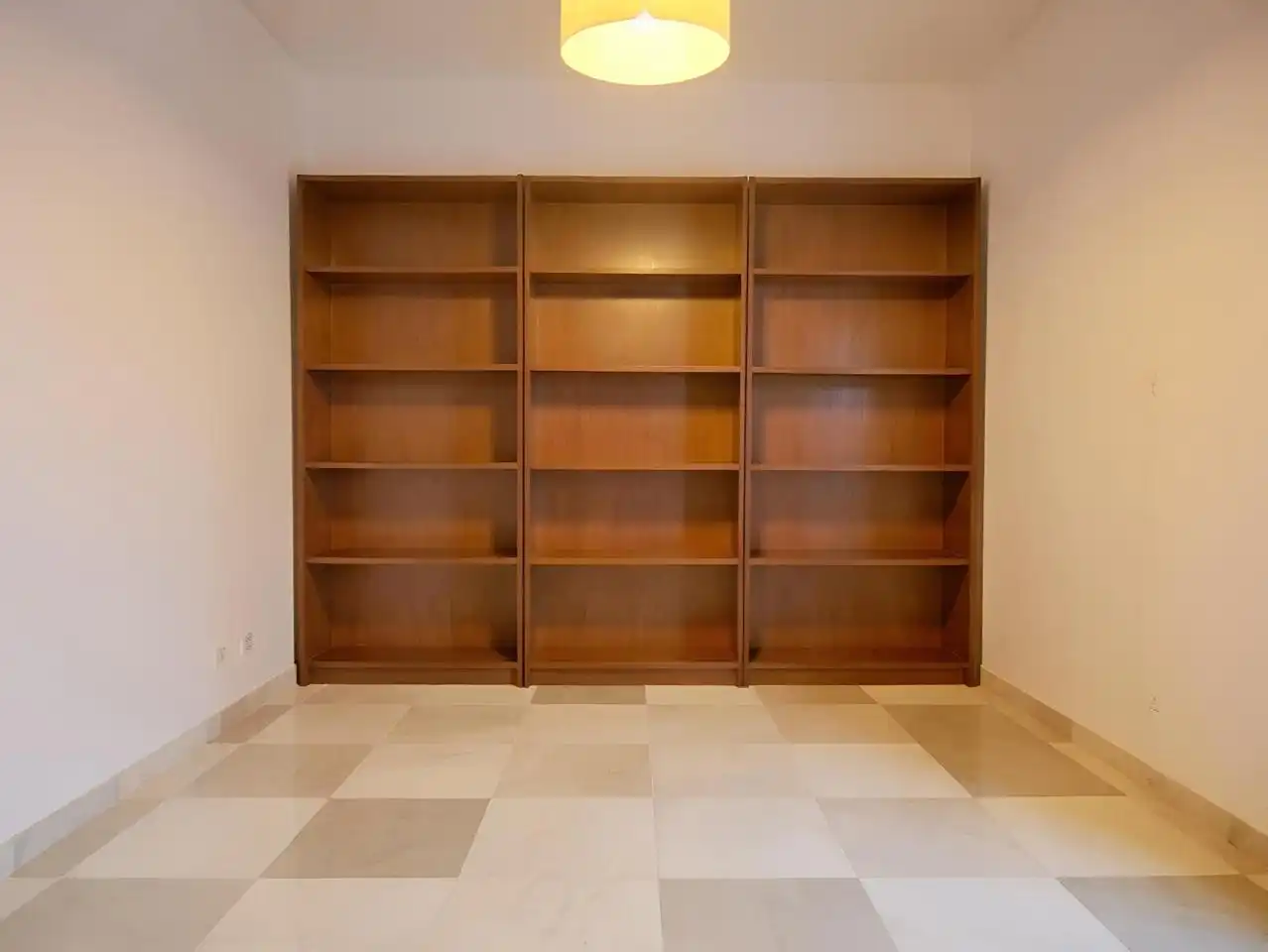 Habitación de Casa adosada en venta en Sevilla con Aire acondicionado, Calefacción y Parquet