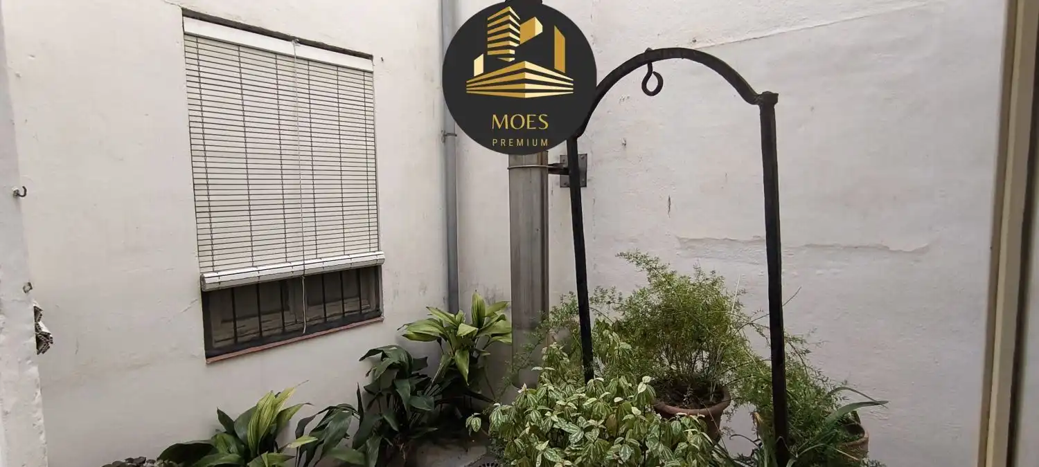 Vista exterior de Casa o chalet en venta en Úbeda con Terraza, Trastero y Balcón