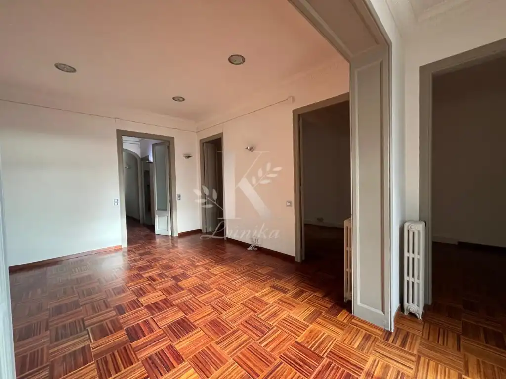 Wohnung mit Aufzug zum Verkauf in Carrer de la Diputació, imagen 4