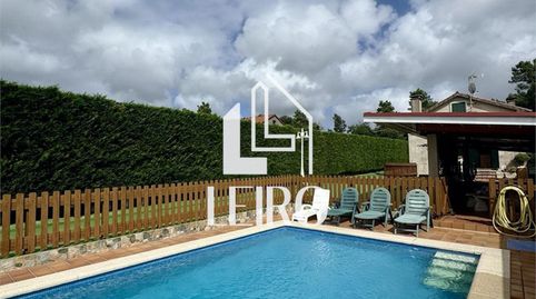 CASA CON TERRENO Y PISCINA