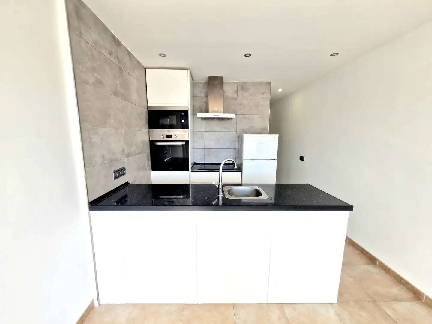 Cuina de Apartament en venda en Calvià amb Aire condicionat i Balcó