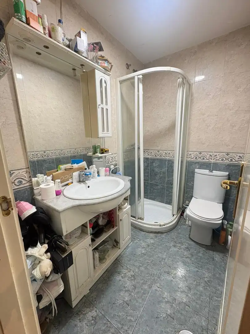 Baño de Piso en venta en Salamanca con Calefacción, Terraza y Trastero